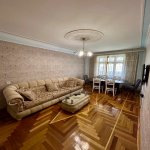Kirayə (aylıq) 4 otaqlı Köhnə Tikili, Azadlıq metrosu, 7-ci mikrorayon, Binəqədi rayonu 1