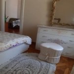 Kirayə (günlük) 2 otaqlı Köhnə Tikili, Sahil metrosu, Səbail rayonu 13