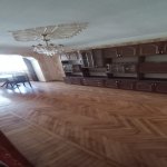 Kirayə (aylıq) 3 otaqlı Köhnə Tikili Xırdalan 18