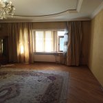 Kirayə (aylıq) 6 otaqlı Həyət evi/villa, Memar Əcəmi metrosu, 9-cu mikrorayon, Binəqədi rayonu 9