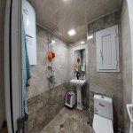 Satılır 2 otaqlı Köhnə Tikili, Azadlıq metrosu, 9-cu mikrorayon, Binəqədi rayonu 9