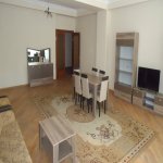 Kirayə (günlük) 4 otaqlı Köhnə Tikili, Sahil metrosu, Səbail rayonu 5