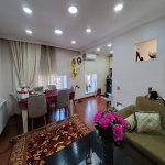 Kirayə (aylıq) 3 otaqlı Köhnə Tikili, Elmlər akademiyası metrosu, Yasamal rayonu 1