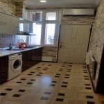 Kirayə (aylıq) 2 otaqlı Həyət evi/villa, Bayıl qəs., Səbail rayonu 8