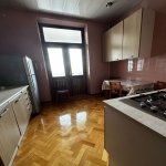 Kirayə (aylıq) 2 otaqlı Köhnə Tikili, 28 May metrosu, Səbail rayonu 2