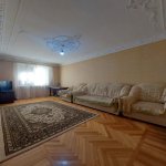 Satılır 3 otaqlı Köhnə Tikili, Neftçilər metrosu, 8-ci kilometr, Nizami rayonu 1