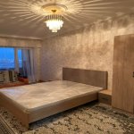 Аренда 1 комнатная Новостройка, 1 двор район 4