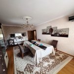 Продажа 4 комнат Вторичка, 6-ой микрорайон, Бинагадинский р-н район 2
