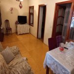 Kirayə (aylıq) 4 otaqlı Həyət evi/villa, Memar Əcəmi metrosu, Binəqədi rayonu 1