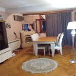 Продажа 2 комнатная Вторичка, İnşaatçılar метро, пос. Ясамал, Ясамал район 2