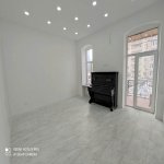 Kirayə (aylıq) 3 otaqlı Köhnə Tikili, Sahil metrosu, Səbail rayonu 1