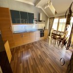 Kirayə (aylıq) 4 otaqlı Köhnə Tikili, Sahil metrosu, Səbail rayonu 11