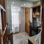 Продажа 4 комнатная Вторичка, İnşaatçılar метро, пос. Йени Ясамал, Ясамал район 7
