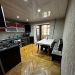 Kirayə (aylıq) 3 otaqlı Köhnə Tikili, Elmlər akademiyası metrosu, Yasamal rayonu 5