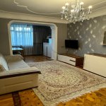 Satılır 3 otaqlı Köhnə Tikili, 8 Noyabr metrosu, Çıraq Plaza, Yasamal rayonu 2