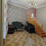 Посуточно 4 комнатная Дома/Виллы Гах 18