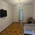 Kirayə (aylıq) 3 otaqlı Köhnə Tikili, İnşaatçılar metrosu, Yeni Yasamal qəs., Yasamal rayonu 1