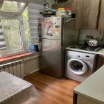 Продажа 2 комнатная Вторичка, İnşaatçılar метро, пос. Йени Ясамал, Ясамал район 5