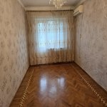 Satılır 4 otaqlı Köhnə Tikili, Azadlıq metrosu, 8-ci mikrorayon, Binəqədi rayonu 3