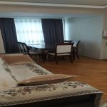Kirayə (aylıq) 3 otaqlı Köhnə Tikili, İçərişəhər metrosu, Səbail rayonu 2