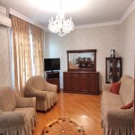 Kirayə (aylıq) 4 otaqlı Köhnə Tikili, Gənclik metrosu, Nərimanov rayonu 1