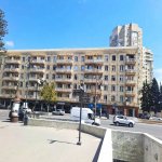 Kirayə (aylıq) 3 otaqlı Köhnə Tikili, Elmlər akademiyası metrosu, Yasamal rayonu 1