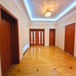 Kirayə (aylıq) 15 otaqlı Həyət evi/villa, Səbail rayonu 25