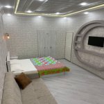 Посуточно 2 комнатная Новостройка, м. 20 Января метро, Ясамал район 5