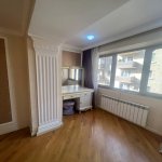 Kirayə (aylıq) 3 otaqlı Köhnə Tikili, İçərişəhər metrosu, Axundov bağı, Səbail rayonu 16