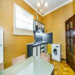 Kirayə (günlük) 3 otaqlı Köhnə Tikili, Sahil metrosu, Səbail rayonu 4