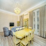 Kirayə (günlük) 3 otaqlı Köhnə Tikili, Sahil metrosu, Səbail rayonu 3