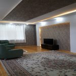 Kirayə (günlük) 10 otaqlı Həyət evi/villa, Badamdar qəs., Səbail rayonu 4