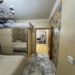 Продажа 2 комнатная Вторичка, 18-й микрорайон район 8