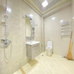 Продажа 2 комнатная Новостройка, İnşaatçılar метро, пос. Йени Ясамал, Ясамал район 5