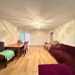 Продажа 2 комнатная Вторичка, м. Эльмляр Академиясы метро, пос. Ясамал, Ясамал район 3