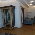 Kirayə (günlük) 4 otaqlı Köhnə Tikili, Sahil metrosu, Səbail rayonu 12