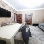 Kirayə (aylıq) 3 otaqlı Köhnə Tikili, Dərnəgül metrosu, 8-ci mikrorayon, Binəqədi rayonu 2