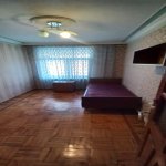 Kirayə (aylıq) 3 otaqlı Köhnə Tikili Xırdalan 12