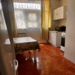 Kirayə (aylıq) 3 otaqlı Köhnə Tikili, Elmlər akademiyası metrosu, Yasamal rayonu 5