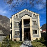 Kirayə (günlük) 7 otaqlı Həyət evi/villa Qax 1