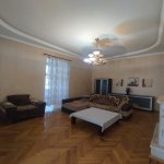 Kirayə (aylıq) 4 otaqlı Köhnə Tikili, Sahil metrosu, Səbail rayonu 2
