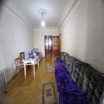 Satılır 3 otaqlı Köhnə Tikili, Neftçilər metrosu, 8-ci kilometr, Nizami rayonu 1