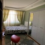Kirayə (aylıq) 4 otaqlı Yeni Tikili, Memar Əcəmi metrosu, 4-cü mikrorayon, Nəsimi rayonu 2