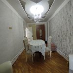 Продажа 2 комнатная Вторичка, м. 20 Января метро, 9-ый микрорайон, Бинагадинский р-н район 12