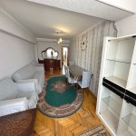 Kirayə (aylıq) 3 otaqlı Köhnə Tikili, Elmlər akademiyası metrosu, Yasamal rayonu 1