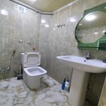 Продажа 2 комнат Вторичка, İnşaatçılar метро, Ясамал район 12