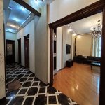 Kirayə (aylıq) 3 otaqlı Yeni Tikili, Gənclik metrosu, Azərbaycan Dillər Universiteti, Nərimanov rayonu 28