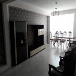 Kirayə (aylıq) 3 otaqlı Yeni Tikili, Neftçilər metrosu, Bakıxanov qəs., Sabunçu rayonu 1