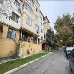 Satılır 3 otaqlı Köhnə Tikili, Memar Əcəmi metrosu, 4-cü mikrorayon, Nəsimi rayonu 1