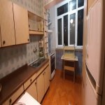 Kirayə (aylıq) 3 otaqlı Köhnə Tikili, Memar Əcəmi metrosu, 6-cı mikrorayon, Binəqədi rayonu 6